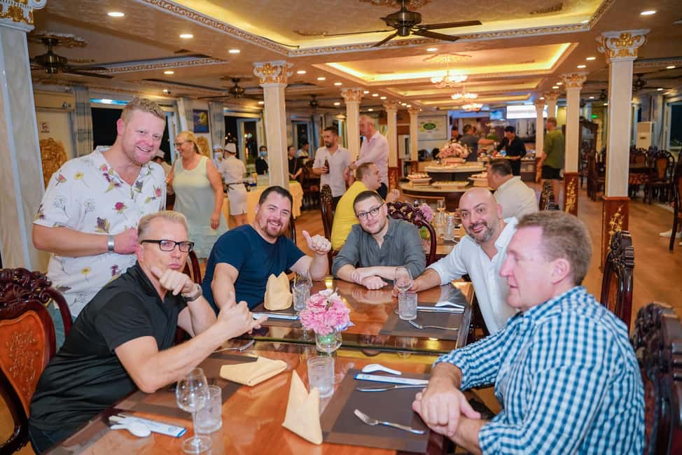 Saigon Dinner On Cruise Tour With Private Table - Hotel Pickup to Port: How Your Evening Starts