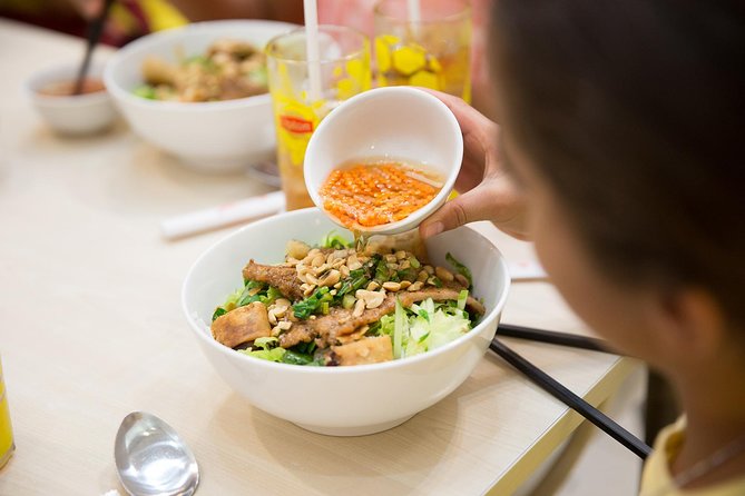 Saigon Food Tour on Scooter at Night - Why Nighttime Saigon Feels Different From Daytime