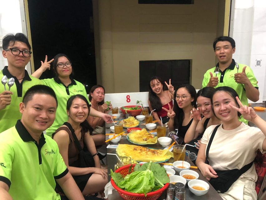Saigon: Night Sightseeing And Street Food Tour By Vespa - District 5 to District 4: legendary bread that melts fast