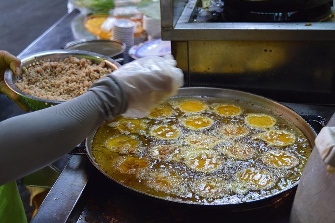 Saigon Street Food By Night - Foodie City Private Tour With Local Guide - What You’ll Eat: The Street Food Lineup That Makes This Tour
