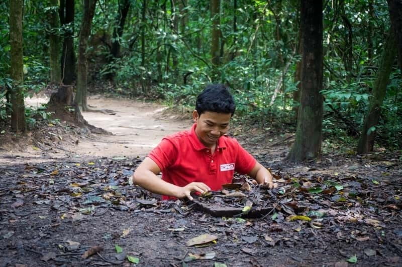 Small Group Tour: Ho Chi Minh City and Cu Chi Tunnels - Cassava and Tea: Small Tastes With Big Context