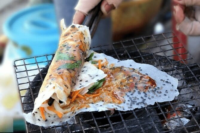 Street Food Adventure in Ho Chi Minh City - After the market: moving into real local food streets