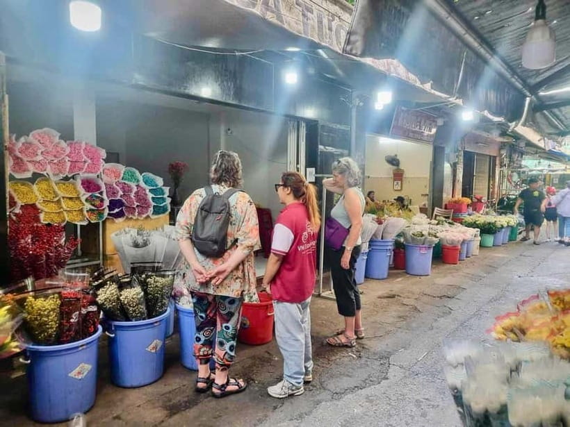 Top Saigon Unique Street Food On Scooter w/ Locals - District 1 Finale: Bánh Mì and the Last Quick Hits