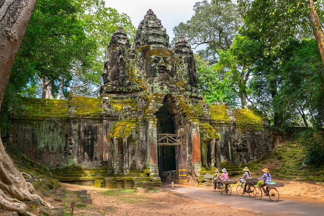 Vietnam And Cambodia At Glance in 9 Days - Mekong Delta Highlights: My Tho Scenery and Tan Thach Village on Two Wheels